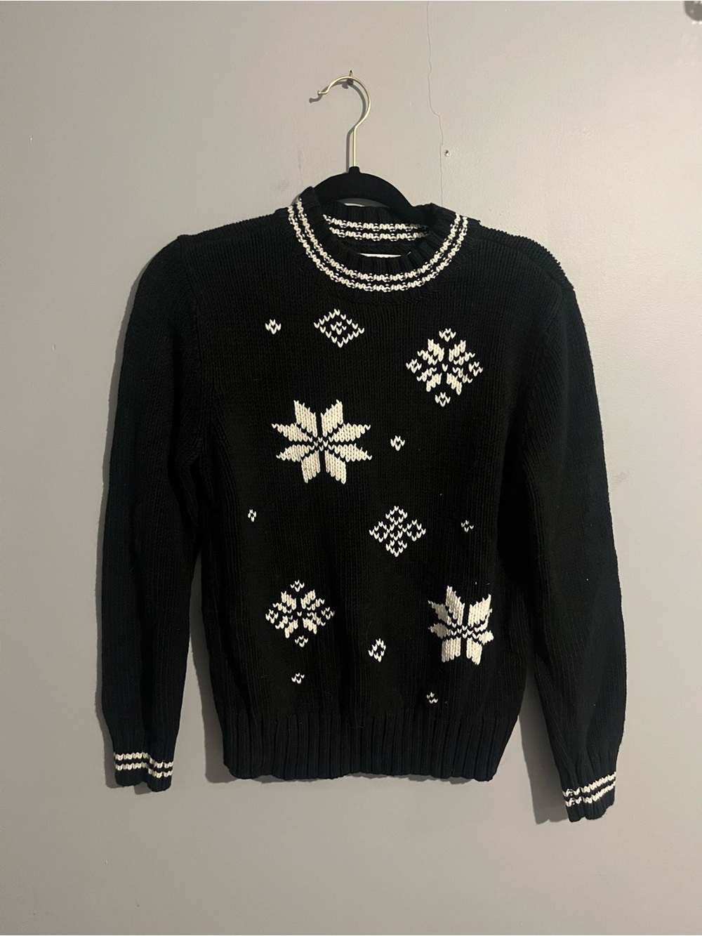 Tommy Hilfiger Black Crewneck Sweater with White Snowflake size large